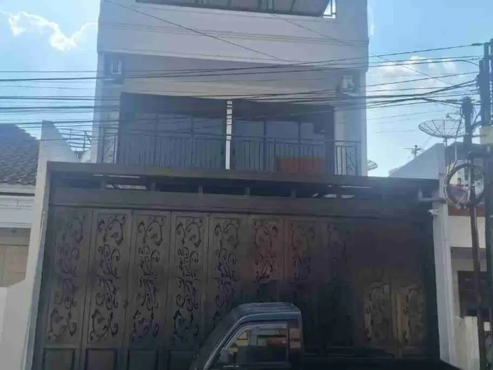 RUKO / RUMAH MEWAH DI JL WOTGANDUL DALAM GABAHAN SEMARANG TENGAH