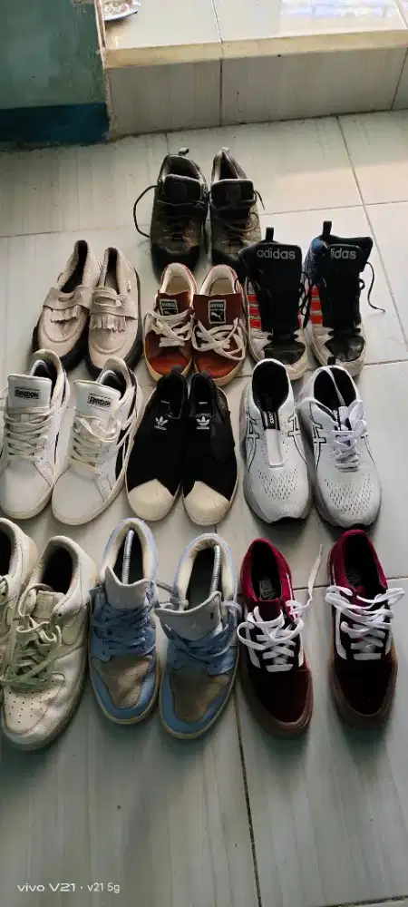 Sepatu bekas brand