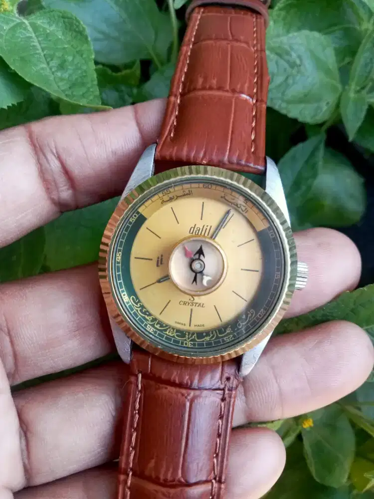 DALIL compas swiss made