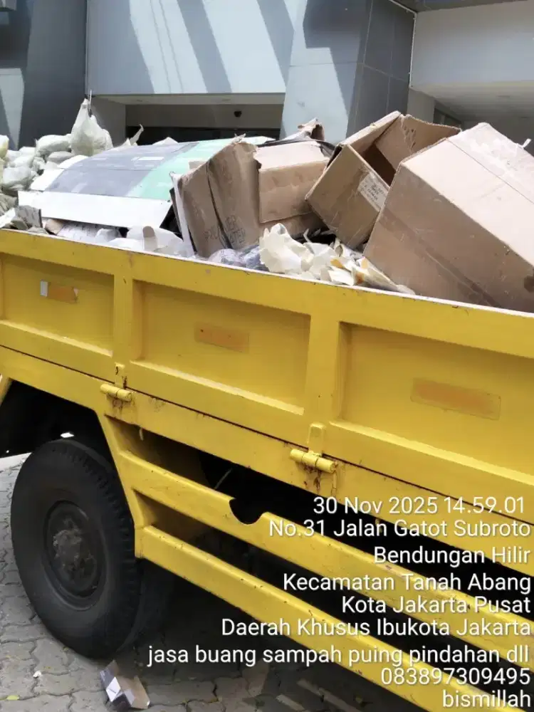 Jasa buang puing dan sampah