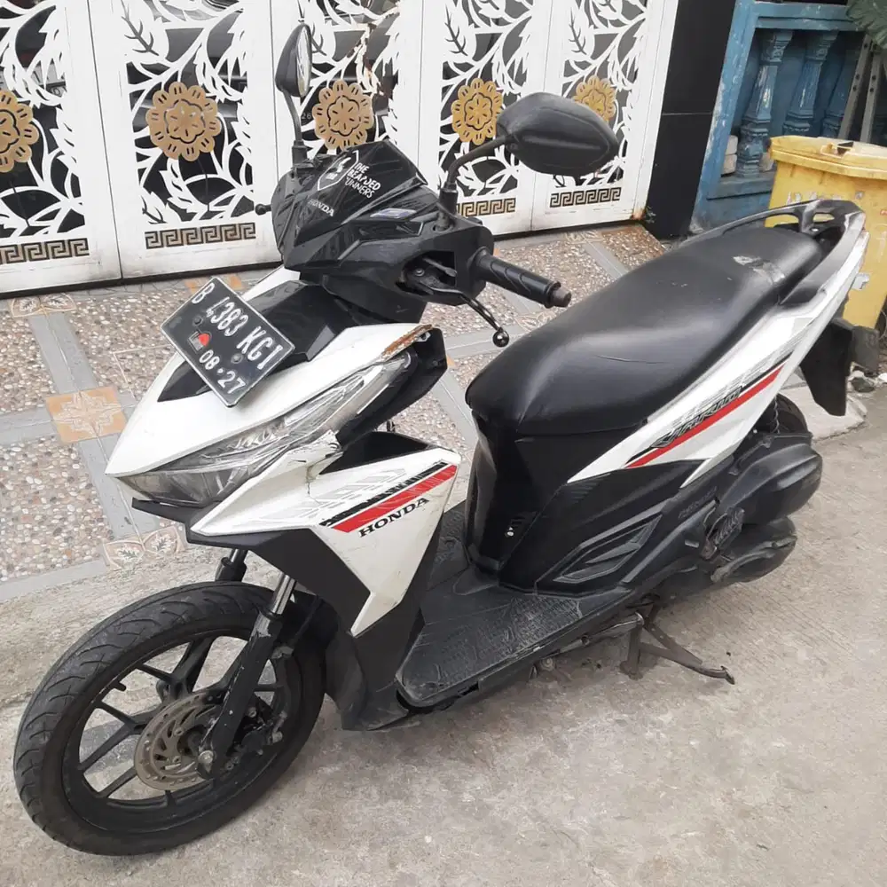 Honda Vario LED 125 2017 ss lengkap pajak hidup plat Bekasi Kota