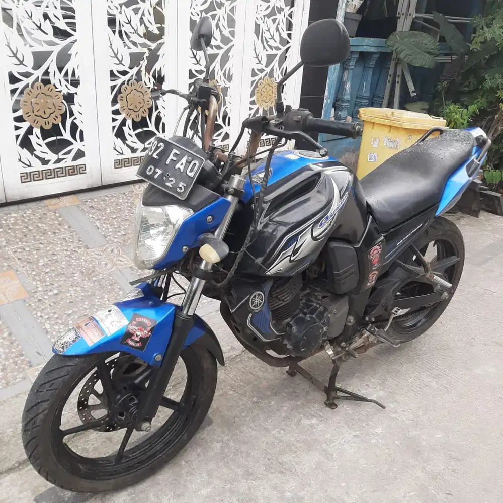 Yamaha Byson 2015 ss lengkap mesin bagus Stater tokcer,Bekasi kbupaten