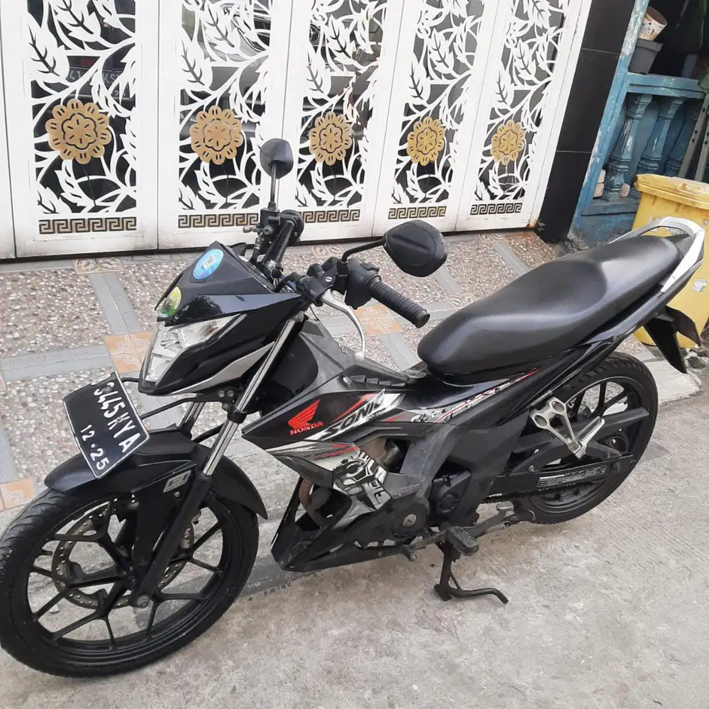 Honda Sonic 2015 ss lengkap mesin bagus plat Bekasi Kota,stater tokcer