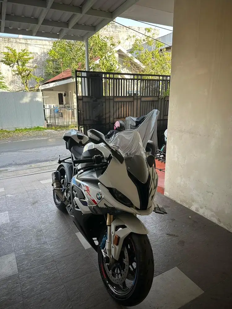 S1000rr 2024 low km 600 perak