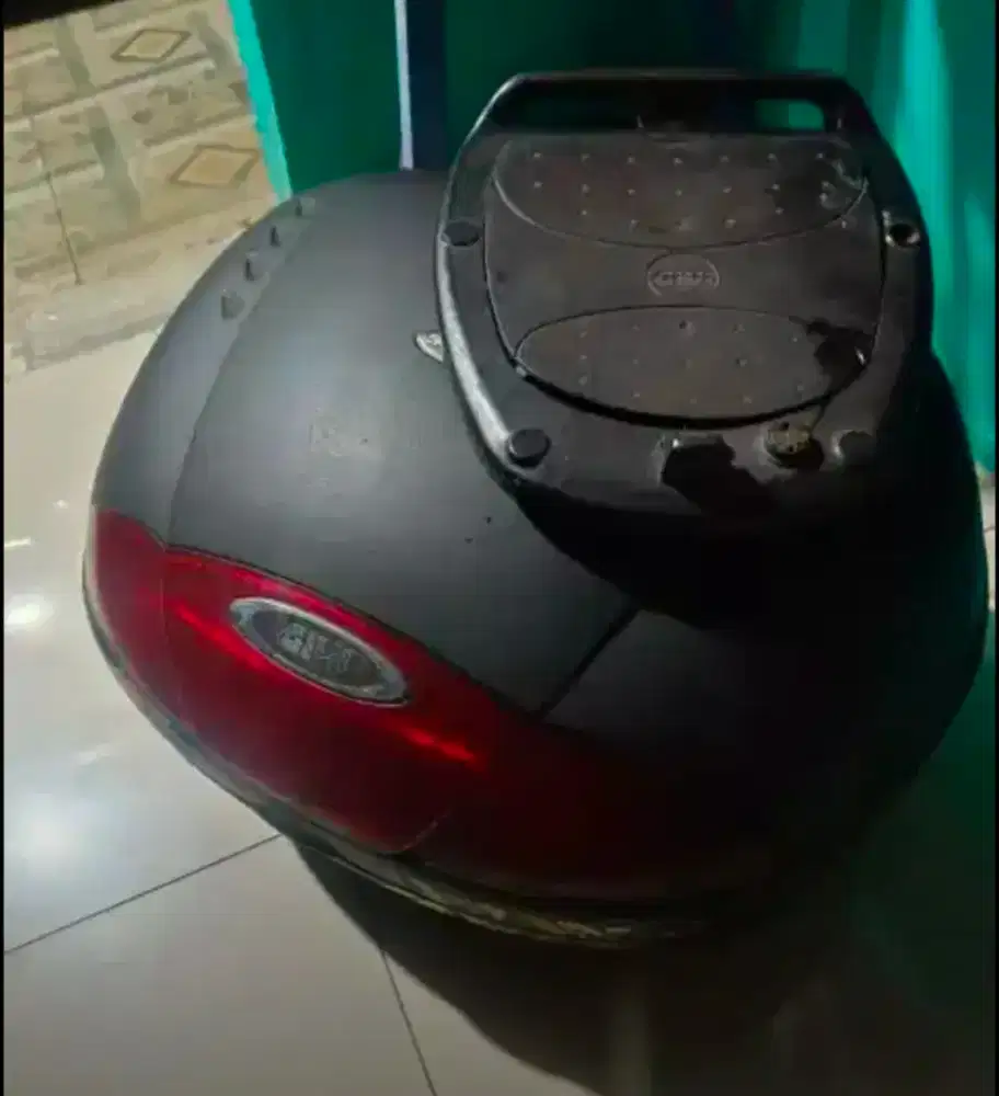 Box Givi E45. Gandoang cileungsi Bogor Jawa Barat