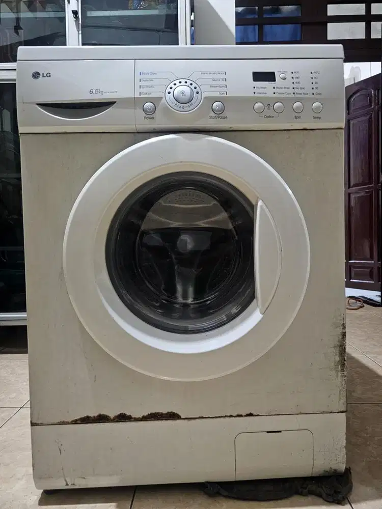 Mesin Cuci LG WD-L8065TP 6.5kg Front Loader with Auto Balancing Suport