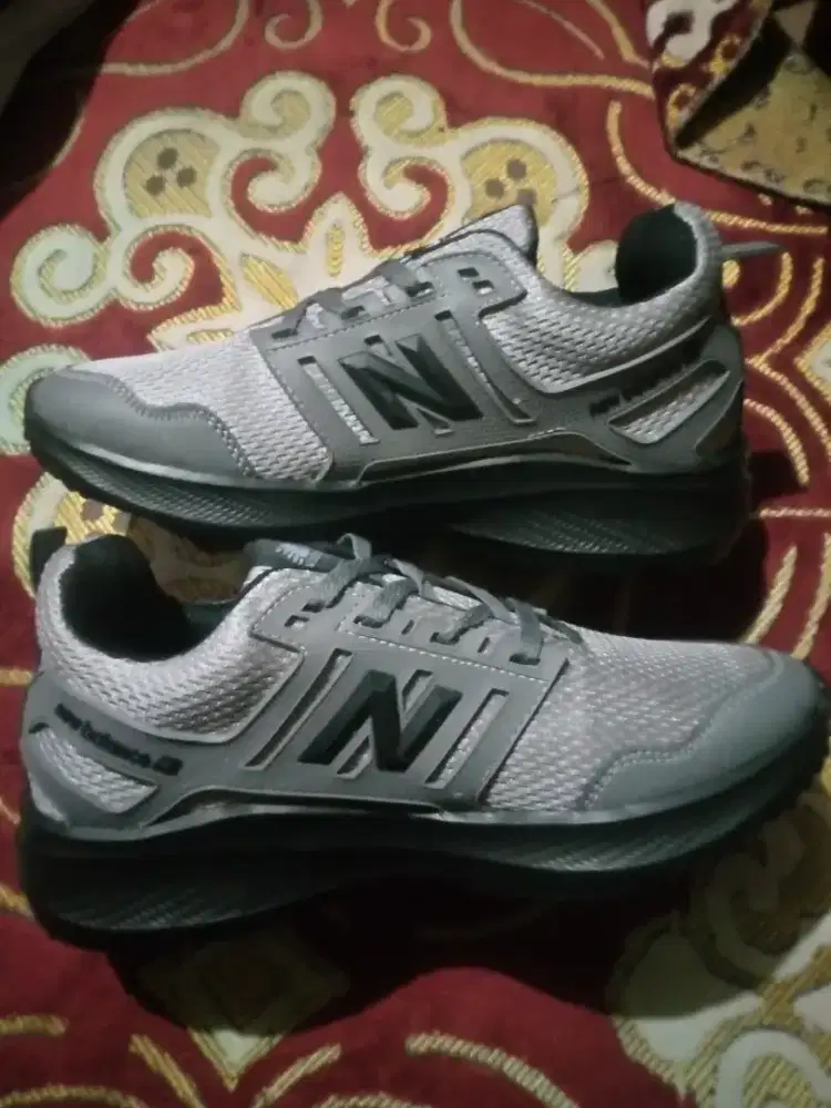 Sepatu runing newbalance