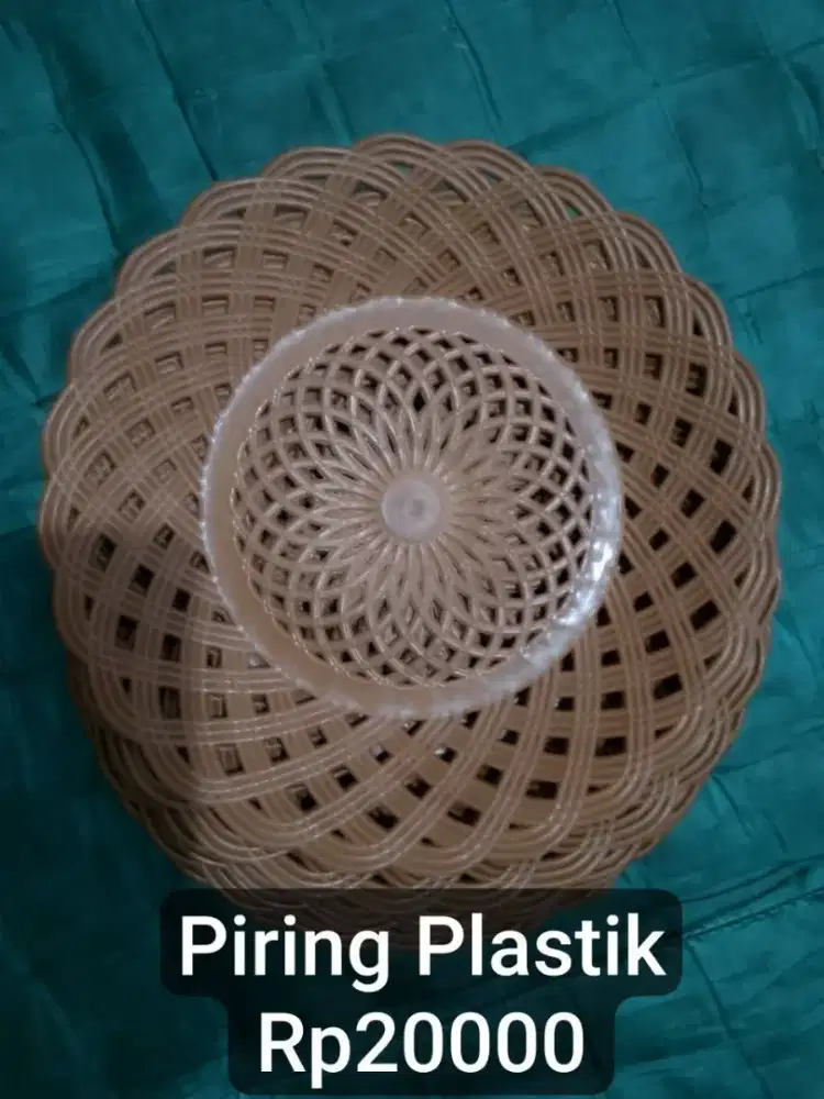 Piring Plastik Coklat