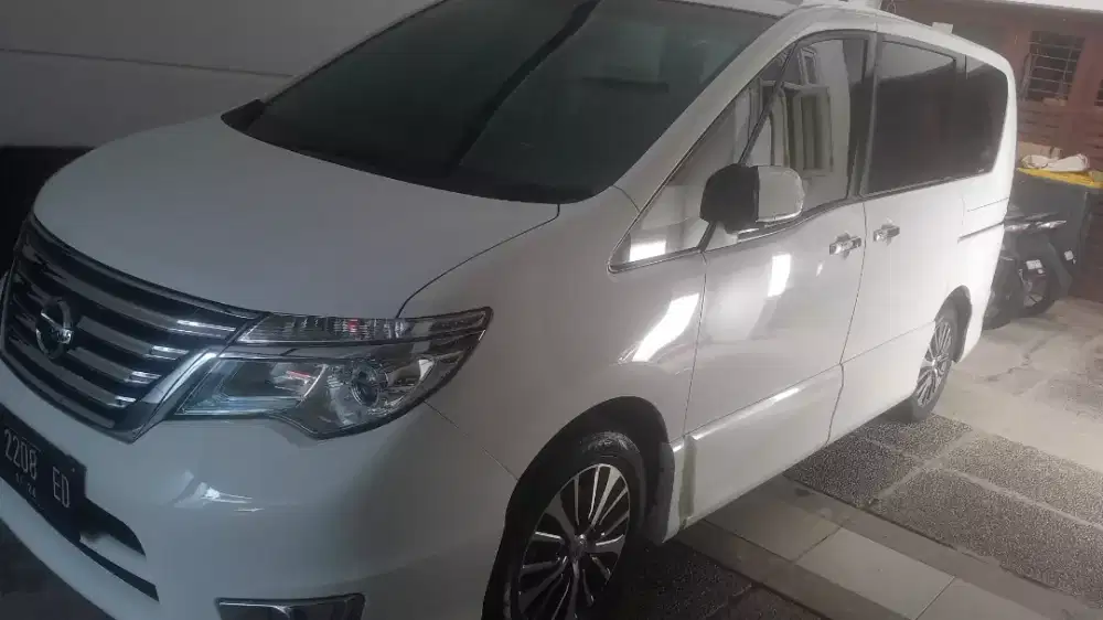 Jual Nissan Serena 2016