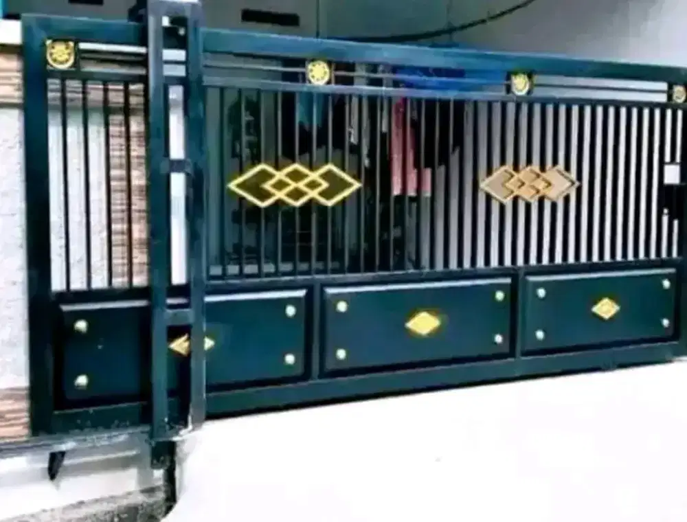 Tempahan pagar sorong minimalis