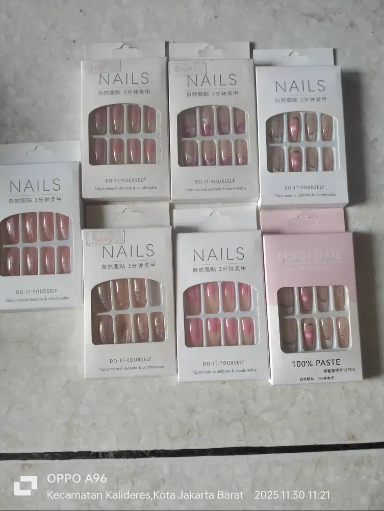 Cuci Gudang: 31 pcs cincin, nail art dan kutek PARTY berbagai warna