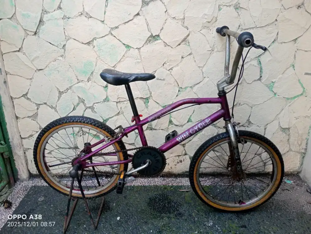 Jual butuh sepeda BMX wim cyle jadul UK 20 kondisi layak pakai