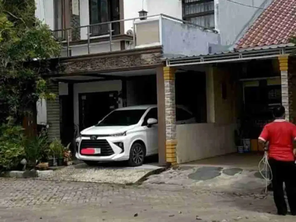 Anging Mammiri Residence 
7X15, 2,5 Lantai
4 Kamar
3 Kamar Mandi
Lantai Atas Roof top 4X4 Buat Jemuran
Jalanan depan rumah Luas 8 Meter
Rp. 1.2 Milyar