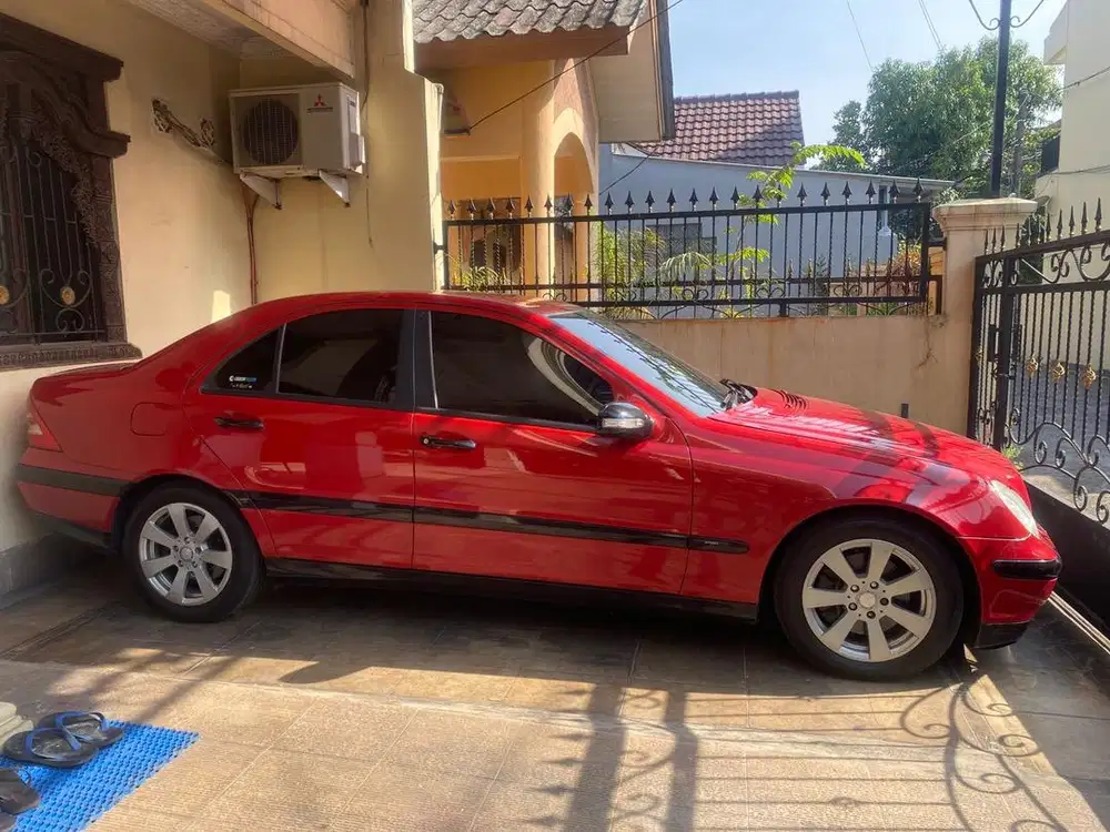 Mercedes-Benz C240 2005 Bensin