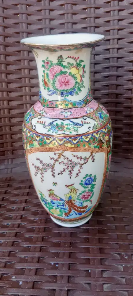 Guci Antik Motif Phoenix Bird