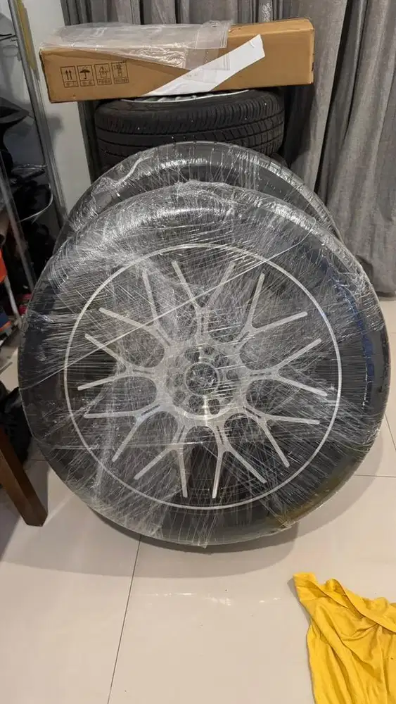 velg ban hsr baru 2 bulan r18 ex zenix