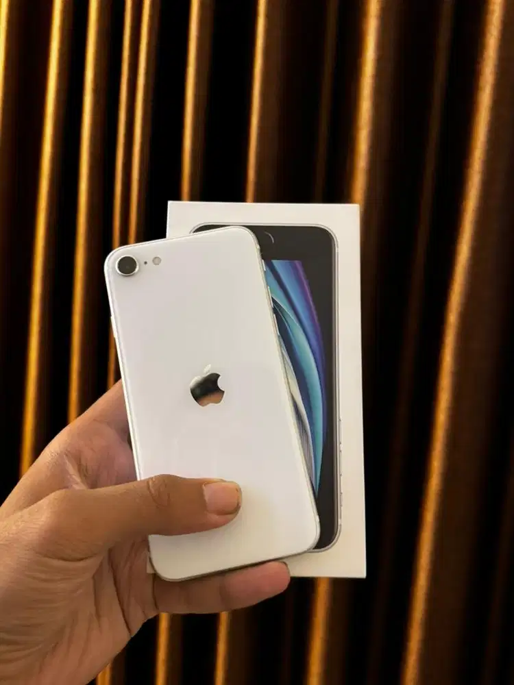 PRELOVED IPHONE SE 2020 IBOX 64GB MULUS NO MINUS