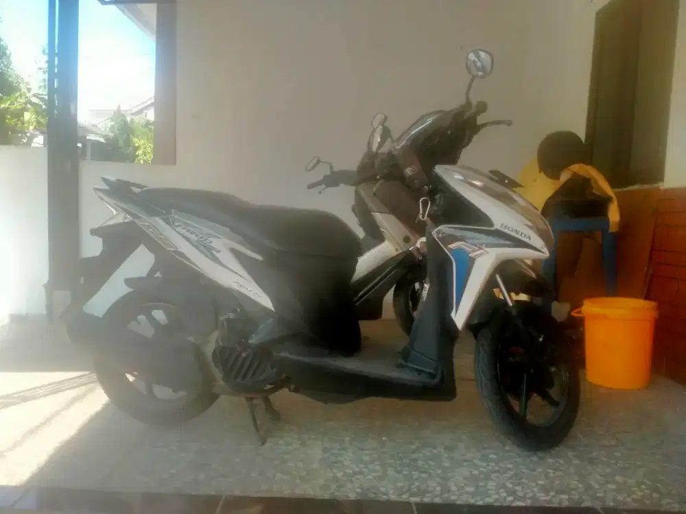 Jual Honda Vario kzr 125 fi 2012