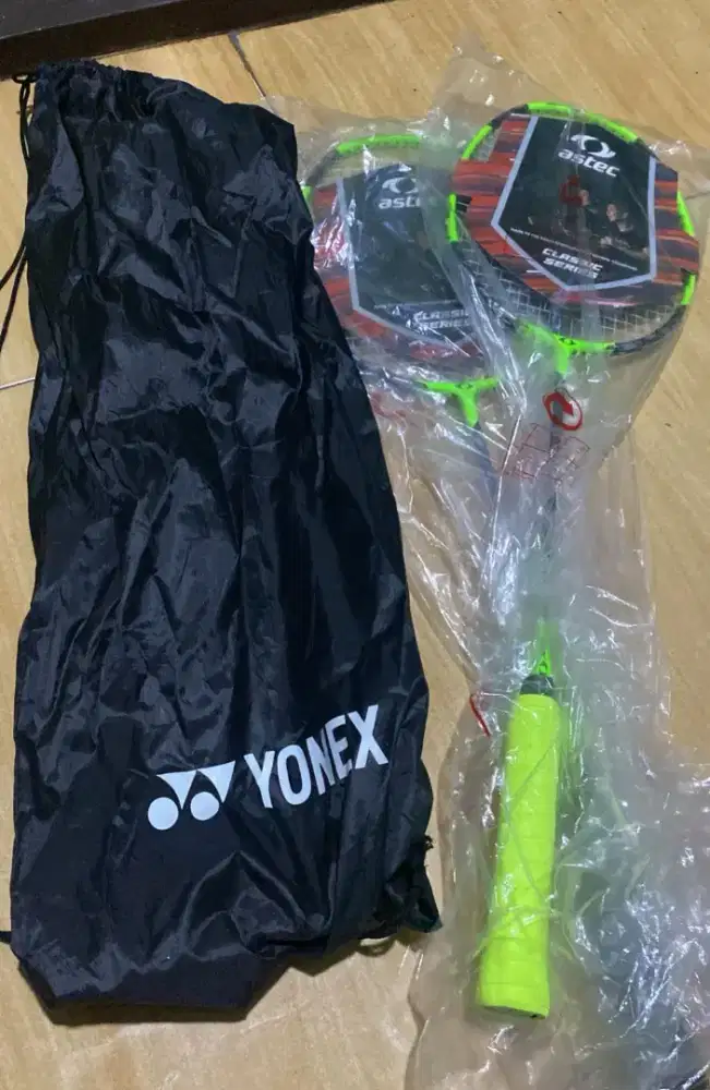 Raket Astec Delta 220