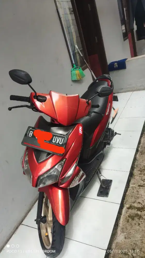 VARIO KARBU 2012 MERAH
