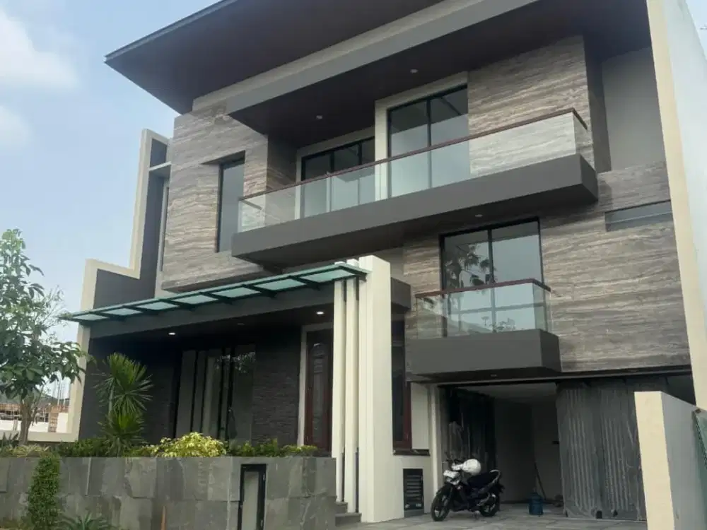 Dijual Rumah Baru Pakuwon Indah