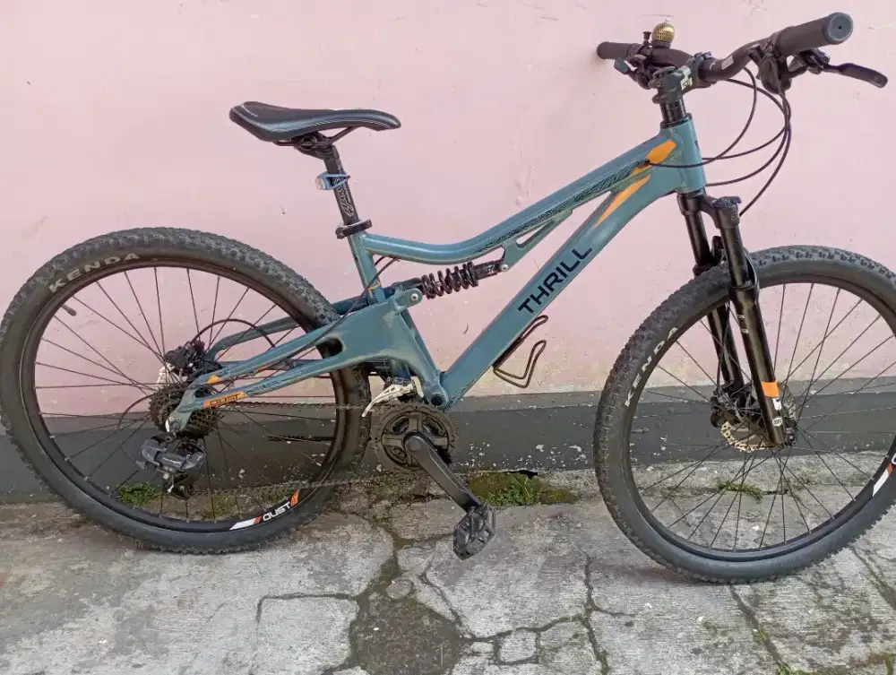 Thril Oust 1.0 like New