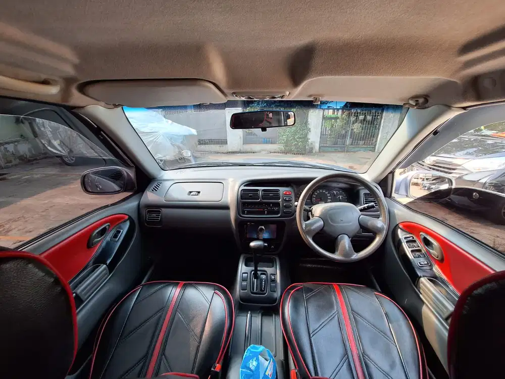 Suzuki Escudo 2002 Bensin