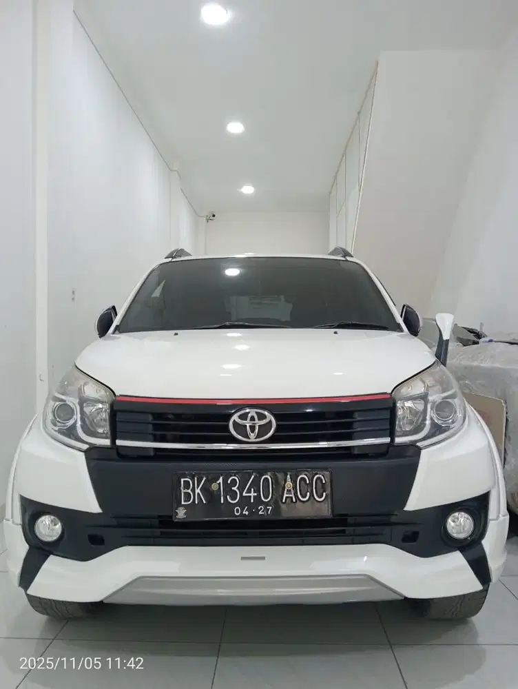 Toyota Rush 2017 Bensin