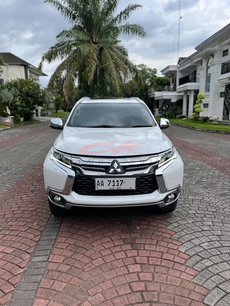 Pajero Sport Dakar Matic 2019 Istimewa low kilometer nopol cantik