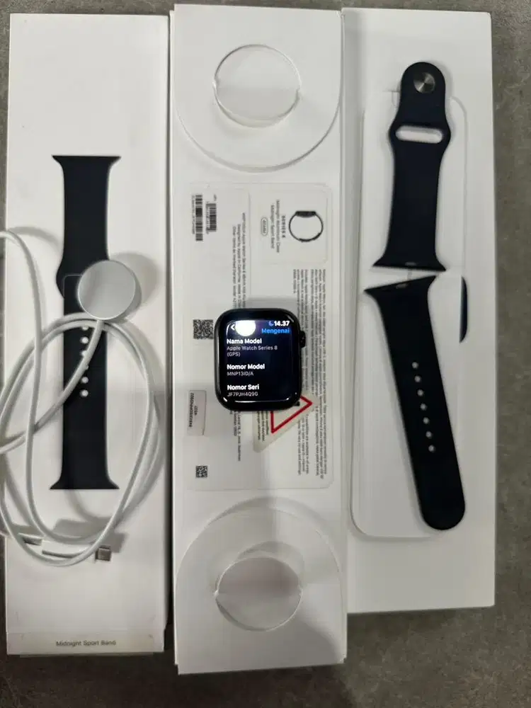 Dijual Apple Watch 8 Black 45MM Resmi Ibox Lengkap
