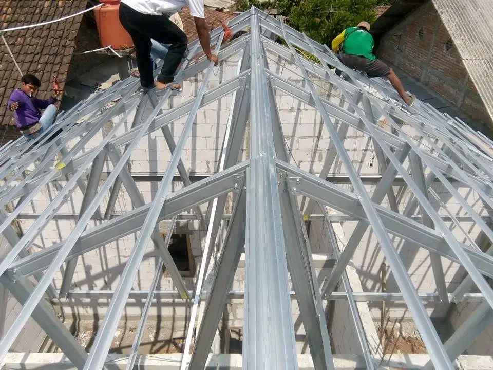 Renovasi Atap Lama Dengan Baja Ringan Solusi ANTI LAPUK Awet MURAH