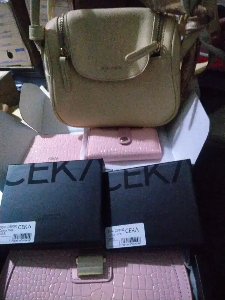 Jual tas kondisi masih bagus dan baru