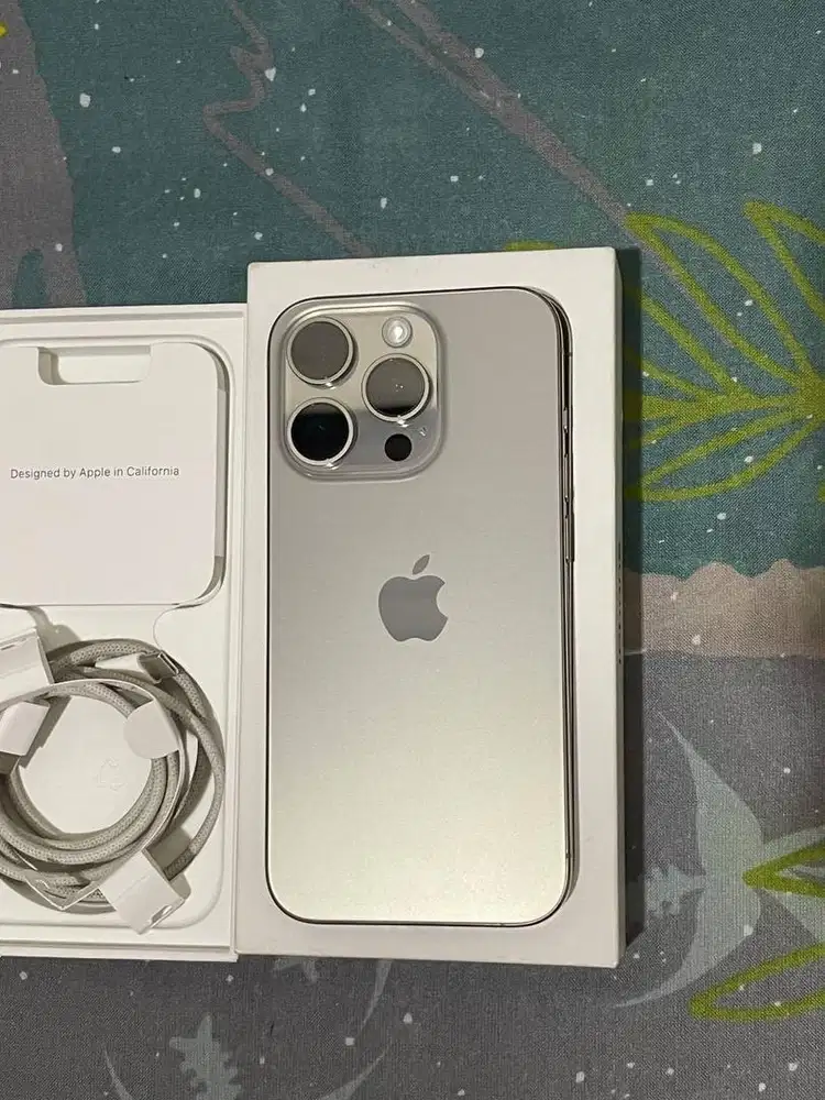 Iphone 15 pro 128 resmi ibox fullset