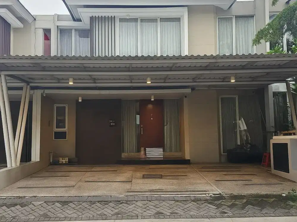 Dijual rumah view danau di northwest Surabaya barat