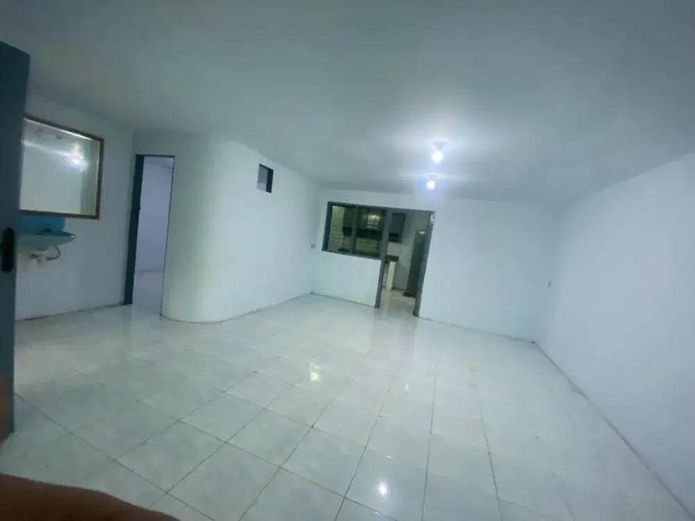 Siap Pakai!! Disewa Rumah Muara Karang 1 1/4Lantai Luas 120m2