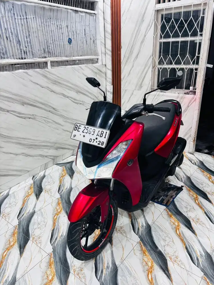 YAMAHA LEXY NEW ISTIMEWA 2019 Pajak Hidup