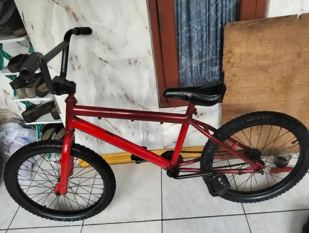 Jual Sepeda bekas BMX siap pakai Cijantung Jakarta Timur