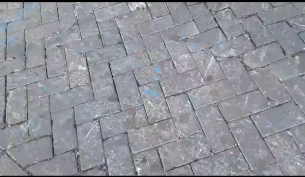 Puffing/Paving block for sale (Bekas)