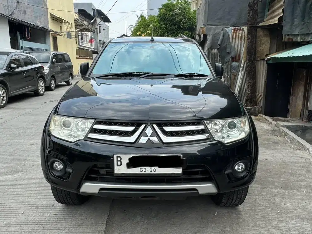 Pajero Sport exceed 2015 / 2014 CASH nego tangan pertama