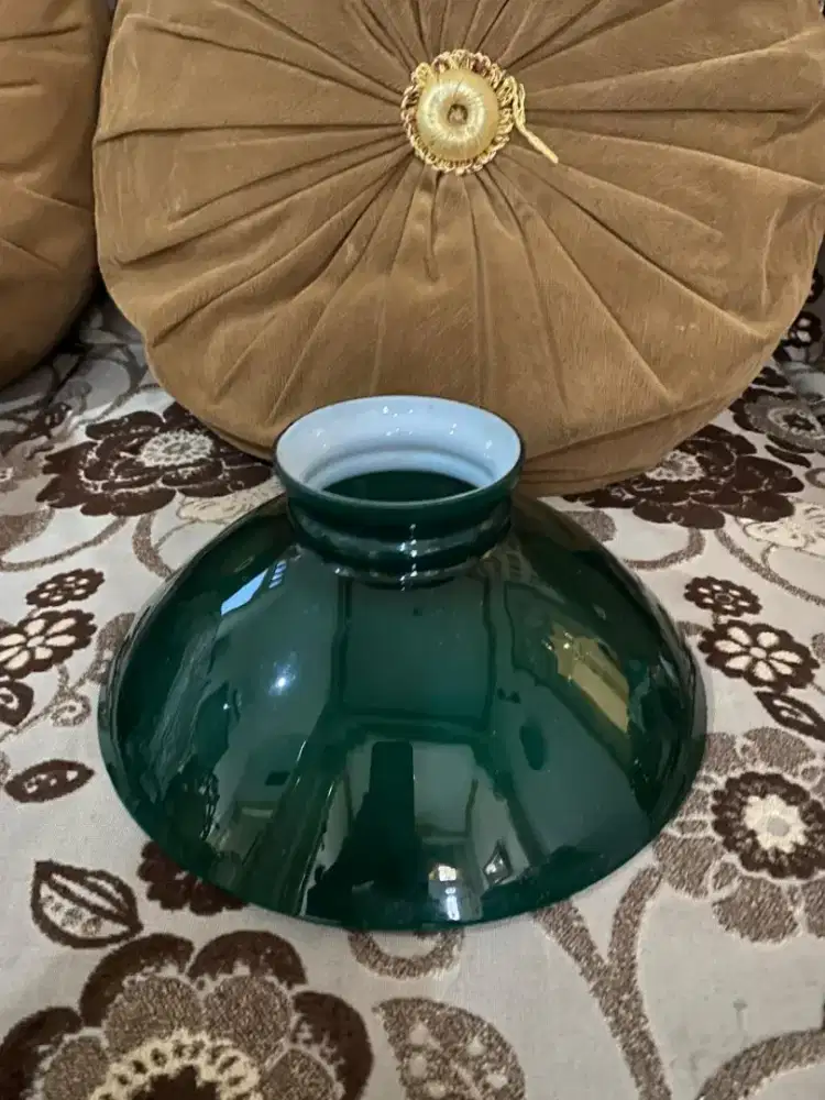 JUAL CEPAT LAMPU GANTUNG KAP 25 TUA PORCELAIN ERA KOLONIAL BELANDA