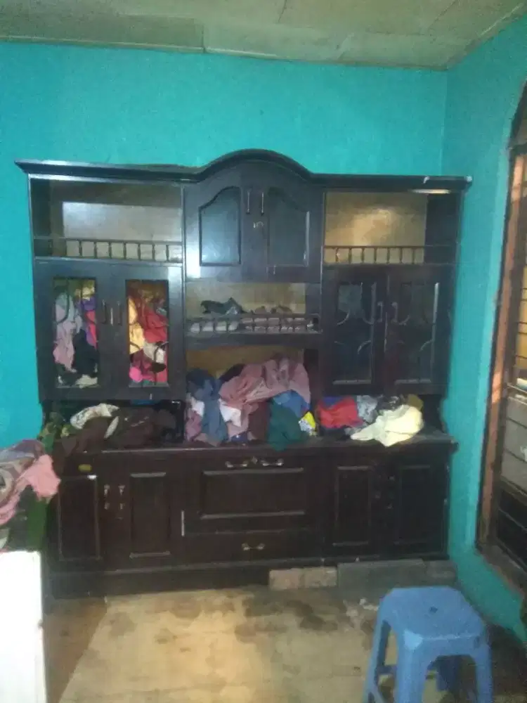 Lemari buffet jati jaman dulu