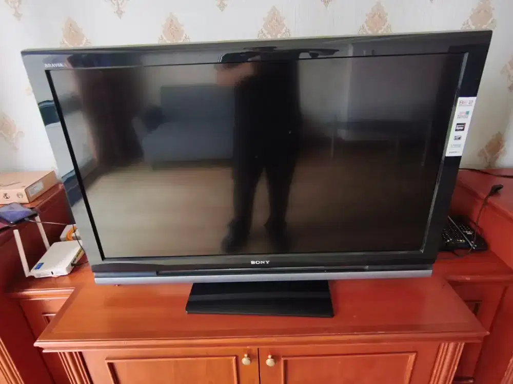 TV 3 BUAH SONY BRAVIA 40INCH DAN SHARP 32INCH DAN LG 29 INCH