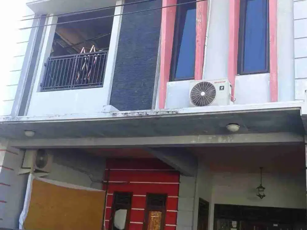 dijual rumah 2 lantai di PHR  (sebelah Summarecon Bekasi)