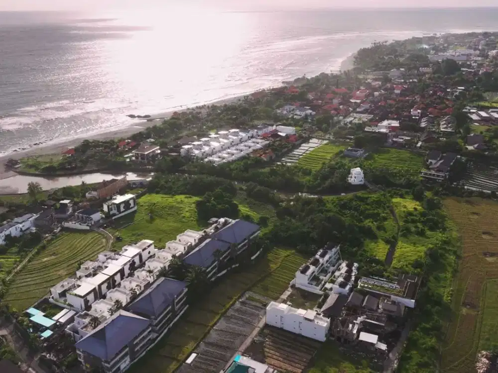 Villa 2-Kamar Tidur dengan Nuansa Hidup Mewah Dekat Pantai di Pererenan