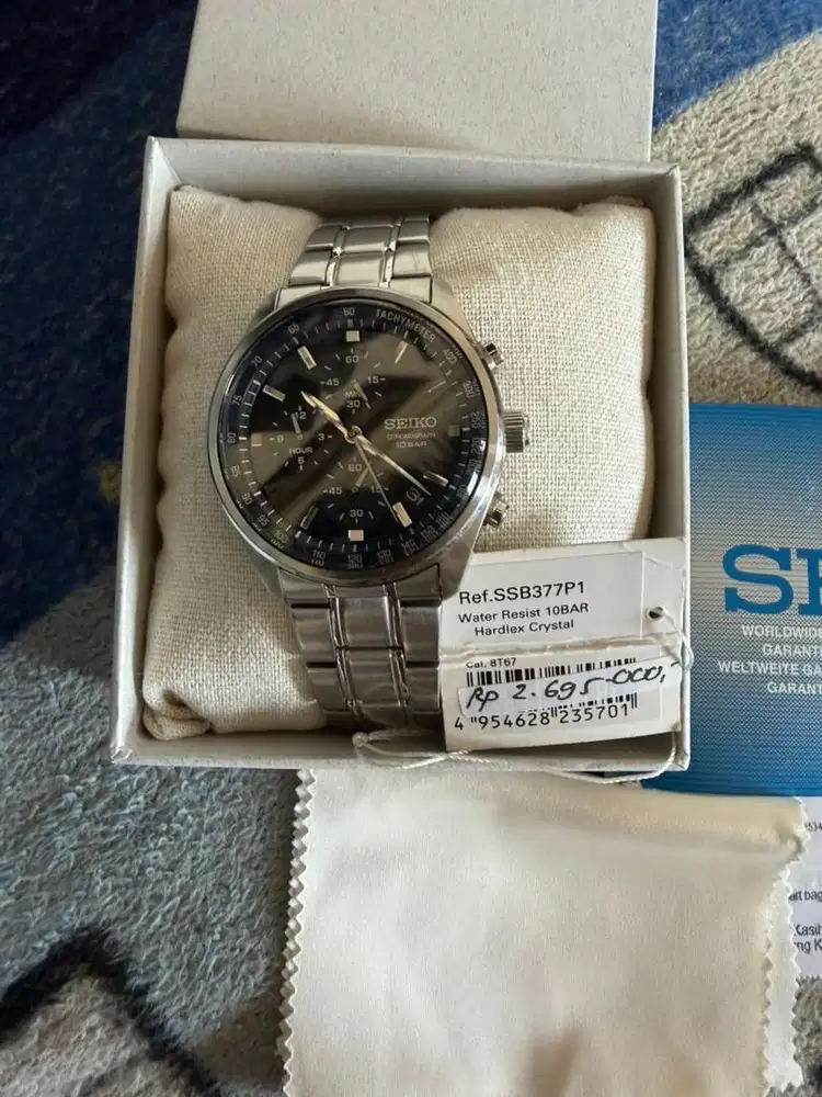 Jam tangan seiko