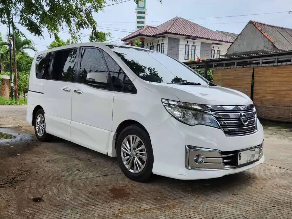 DIJUAL CEPAT NISSAN SERENA HWS AUTECH PANORAMIC 2017