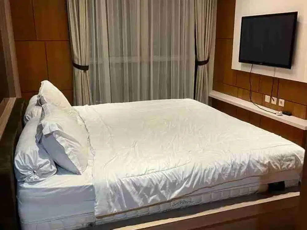 Disewakan Apartemen Residence 8 @ Senopati 3 bedroom 170 sqm