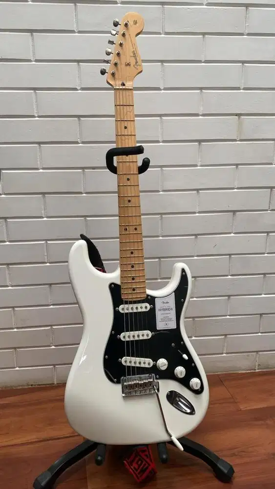 Gitar Elektrik Fender Japan Hybrid II Stratocaster