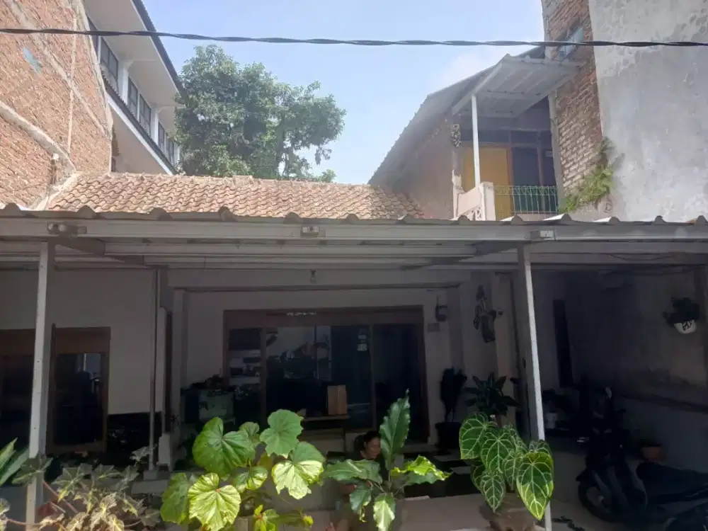Di Jual Rumah (Dekat kampus AKZI & ANALIS KESEHATAN)