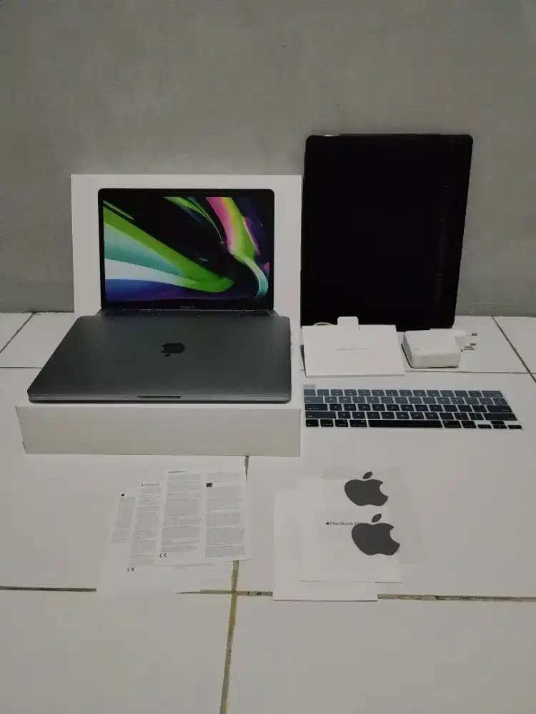 MacBook Pro M1 8/256 Fullset iBox - Space Grey